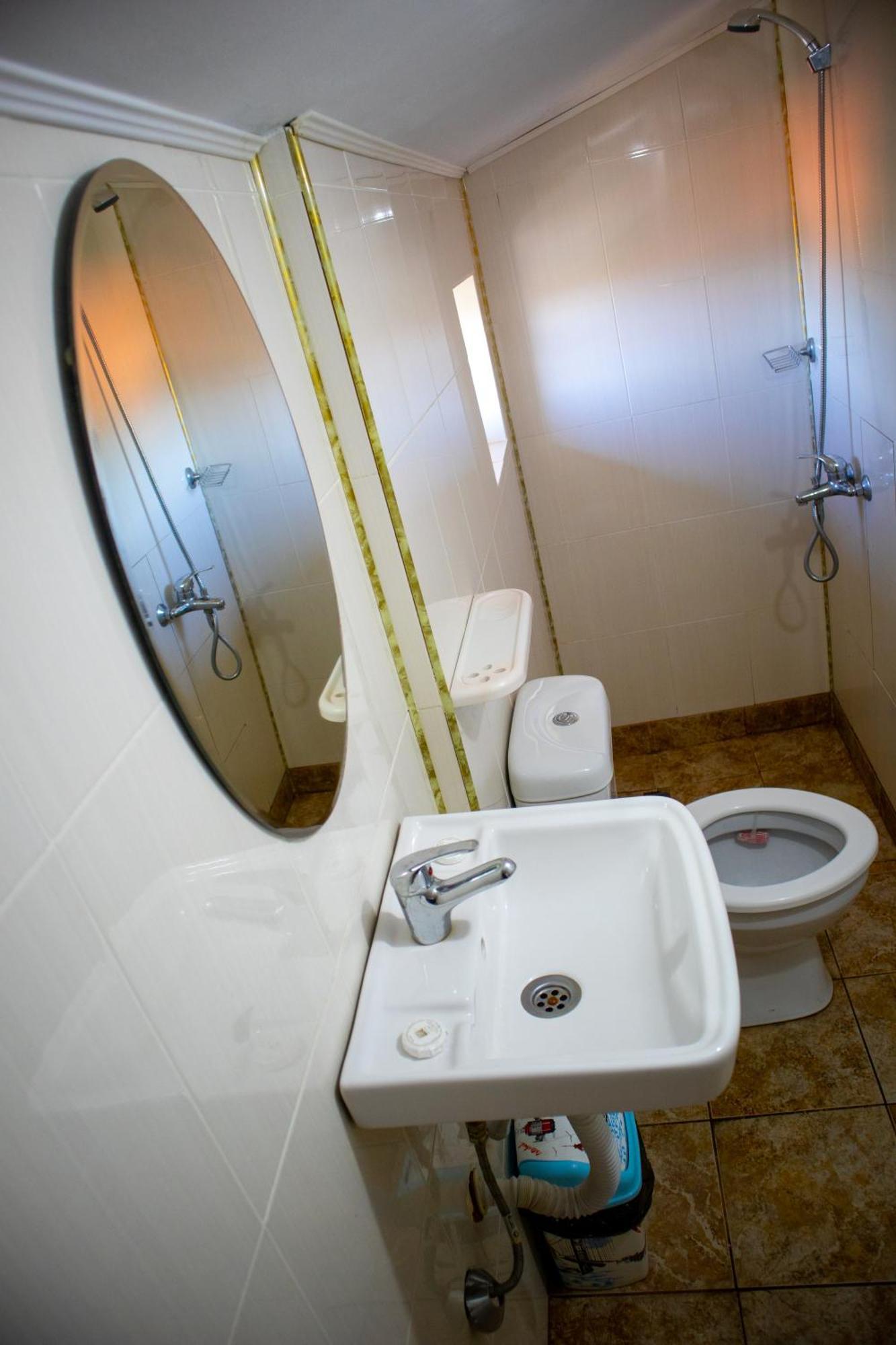 Alpin Guest House Sapareva Banya Luaran gambar
